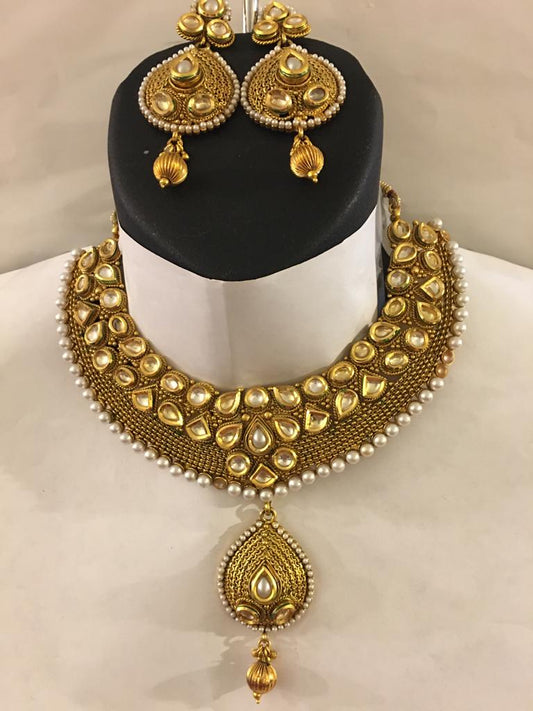 Gold plated Necklace set with Kundan