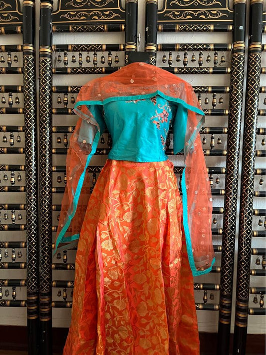 Brocade lehnga silk blouse size 38 Sr6