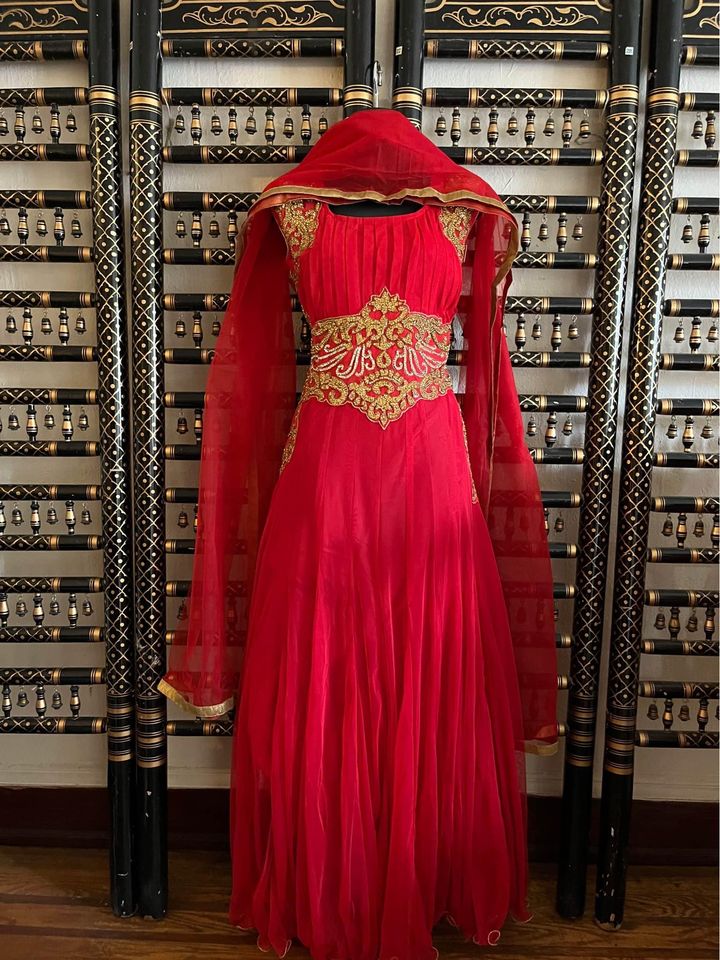 Beautiful golden embroided work Anarkali size 42 Sr11